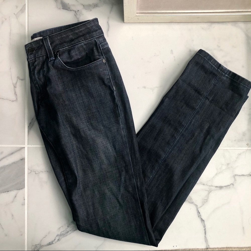 Dark wash Aristocrat straight leg jeans size 25
